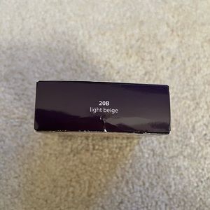 Amazonian Clay Blurring Powder Foundation